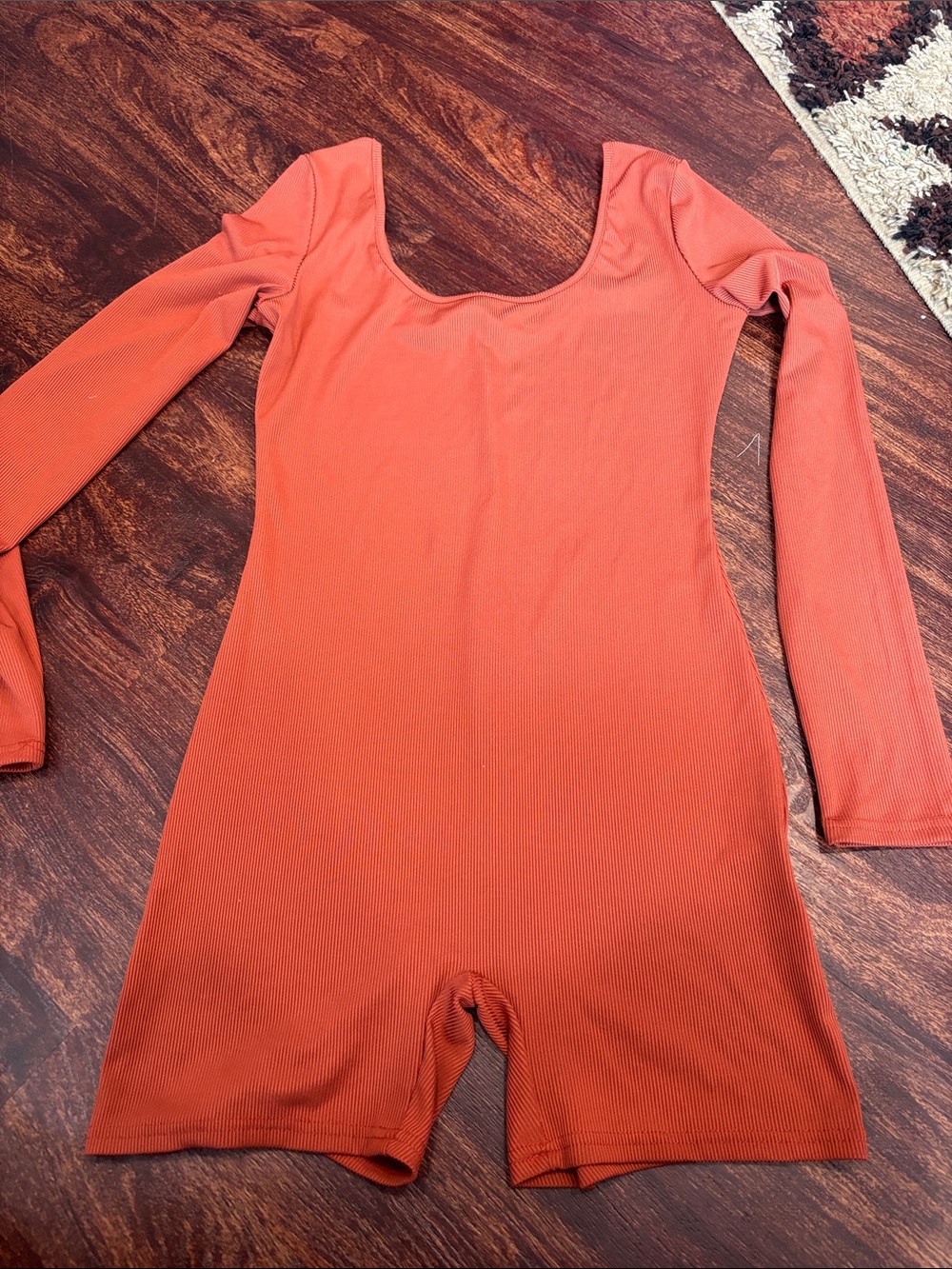 Women’s Long Sleeve Scoop-Neck Romper in Rust